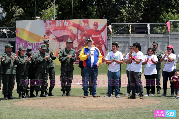 Niñez nicaragüense rinde homenaje al comandante Chávez a través del deporte